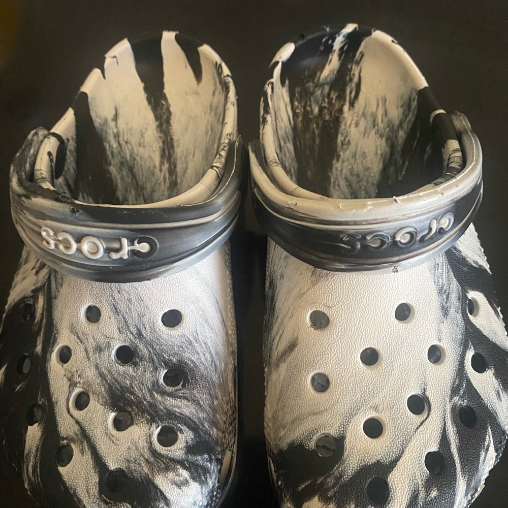 CROCS Kids' Monochrome Swirl Clogs